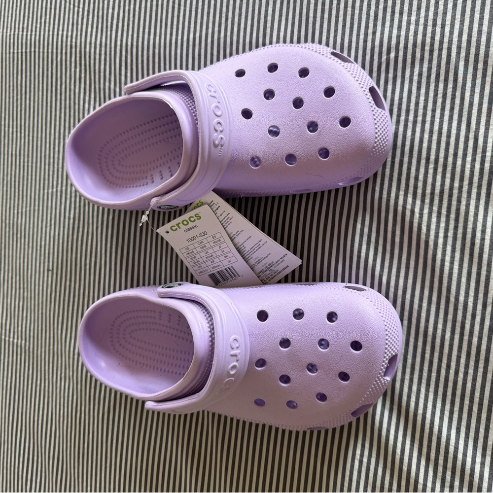 CROCS Lavender 8 Women’s